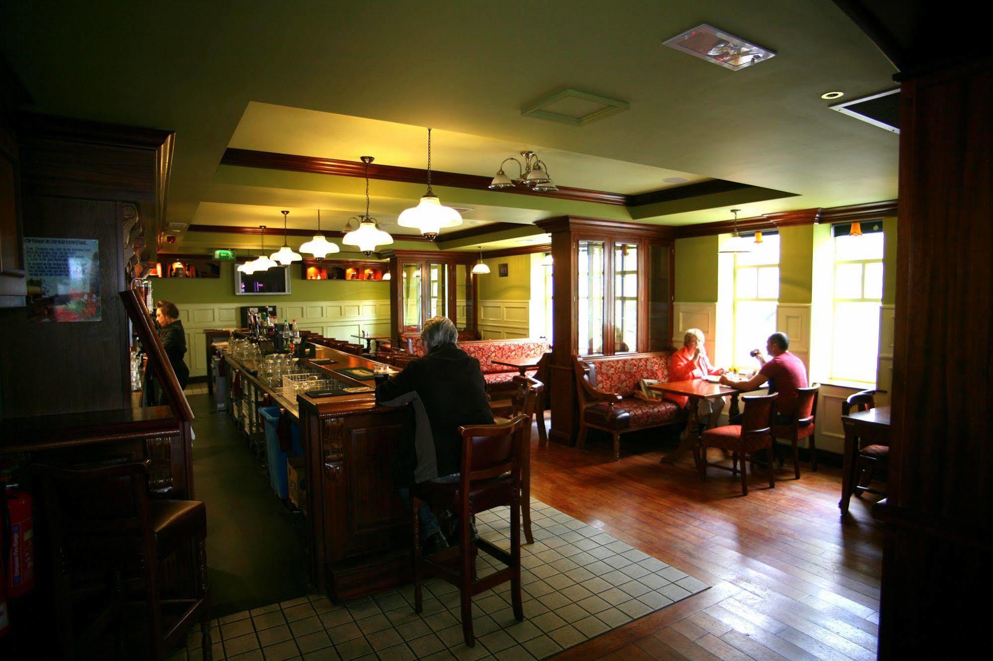 Newport Hotel